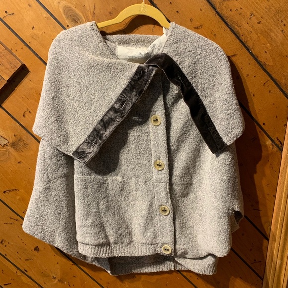 Anthropologie Angel of the North velveteen poncho - Picture 3 of 8